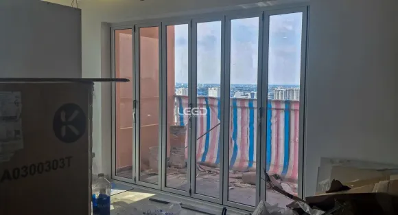 [VIDEO] Hoàn thiện cửa xếp trượt Folding Leed Door cho ban công 